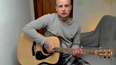 Layne online show from April 10, 2026, 11:59 am