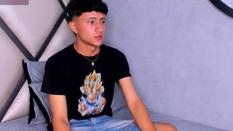 _leohot_ online show from September 21, 2025, 4:03 am