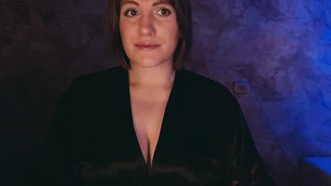 Letty online show from December 6, 2024, 8:40 pm