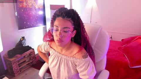 Lili  online show from January 28, 2025, 8:26 pm