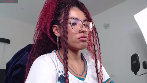 Lili  online show from February 20, 2025, 8:14 pm