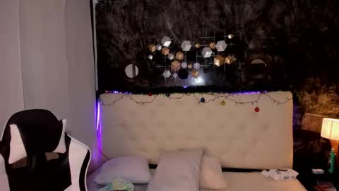 Liily online show from January 8, 2026, 4:37 am