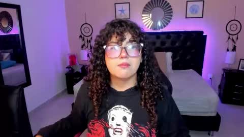 Liily online show from March 21, 2026, 4:39 am