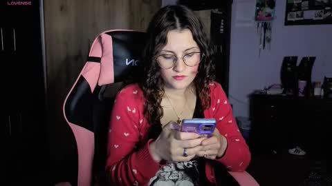 Lindasy online show from March 17, 2026, 3:22 am