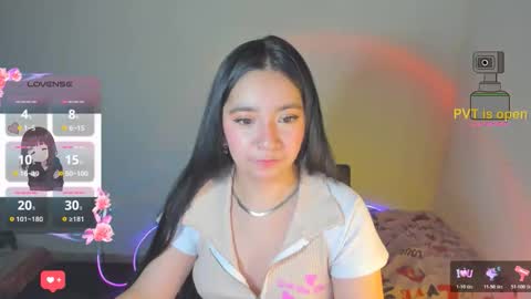 Snapshot of _litle_mily_ chatting on December 16, 2025, 2:05 am Mily online show from December 16, 2025, 2:05 am