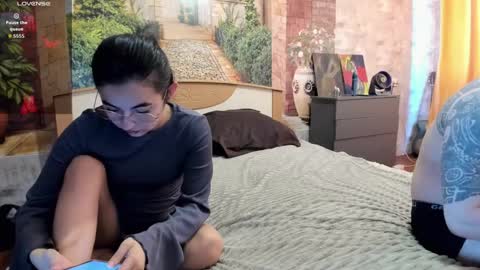 _litteangie_ online show from April 5, 2026, 2:20 am