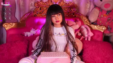 Snapshot of _little_glrl_ chatting on November 22, 2025, 10:25 am _little_glrl_ online show from November 22, 2025, 10:25 am