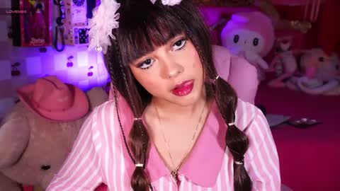 _little_glrl_ online show from May 30, 2026, 1:35 am