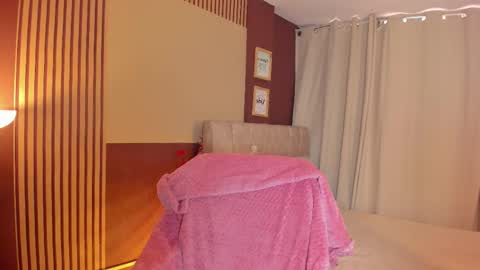 Ivy 3 online show from March 19, 2026, 7:07 pm