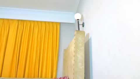 Snapshot of _littlevenus chatting on April 12, 2026, 2:27 am Littlevenus online show from April 12, 2026, 2:27 am