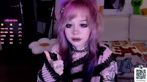 Snapshot of _lollyshy_ chatting on October 14, 2025, 11:11 am Lolly online show from October 14, 2025, 11:11 am