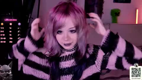 Snapshot of _lollyshy_ chatting on October 28, 2025, 10:30 am Lolly online show from October 28, 2025, 10:30 am