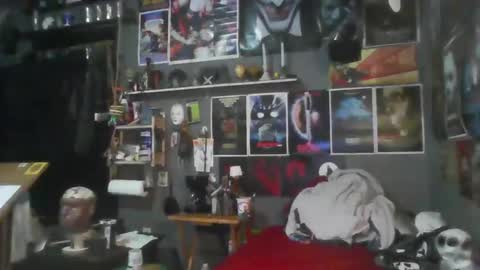 Snapshot of _longfellow chatting on November 8, 2025, 7:01 pm That guy online show from November 8, 2025, 7:01 pm