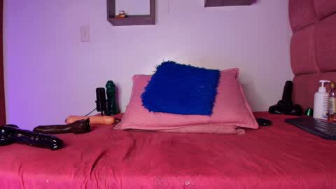 Lorrayne online show from February 6, 2025, 6:02 pm