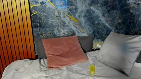 Snapshot of _luca_flame chatting on September 16, 2025, 8:54 pm _luca_flame online show from September 16, 2025, 8:54 pm