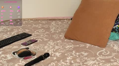 Snapshot of _lullaby_ chatting on November 12, 2025, 3:01 pm Lullaby online show from November 12, 2025, 3:01 pm