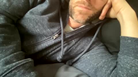 Snapshot of _lululeo_ chatting on February 16, 2025, 11:26 pm _lululeo_ online show from February 16, 2025, 11:26 pm