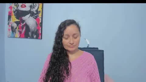  luna  sweet  online show from February 25, 2026, 6:39 pm