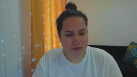 Snapshot of _madalexa_ chatting on October 6, 2025, 8:34 am Alexa online show from October 6, 2025, 8:34 am