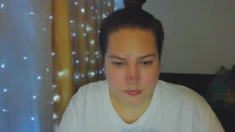 Snapshot of _madalexa_ chatting on October 7, 2025, 9:23 pm Alexa online show from October 7, 2025, 9:23 pm