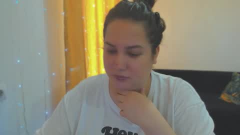 Snapshot of _madalexa_ chatting on October 9, 2025, 8:56 am Alexa online show from October 9, 2025, 8:56 am