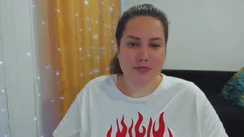 Snapshot of _madalexa_ chatting on October 27, 2025, 3:27 pm Alexa online show from October 27, 2025, 3:27 pm