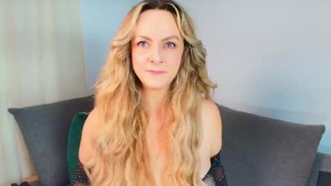 Lady Chanel online show from March 13, 2026, 6:58 pm