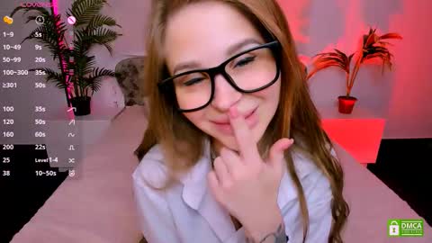 Eva  online show from October 7, 2025, 12:08 am