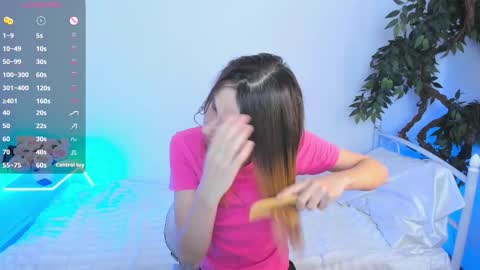 Snapshot of _mari_so chatting on February 4, 2026, 10:43 am Scarlett online show from February 4, 2026, 10:43 am