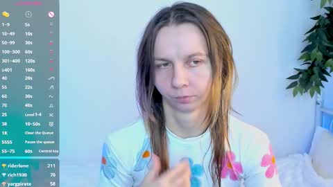 Snapshot of _mari_so chatting on February 22, 2026, 12:56 am Scarlett online show from February 22, 2026, 12:56 am