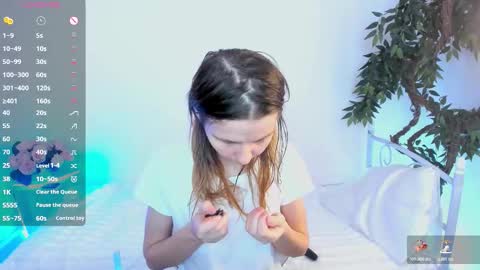 Snapshot of _mari_so chatting on February 25, 2026, 12:20 am Scarlett online show from February 25, 2026, 12:20 am