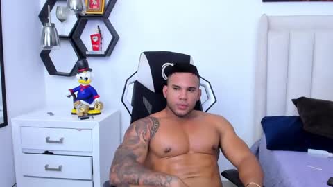 _matthew_santos_ online show from January 22, 2025, 2:04 am