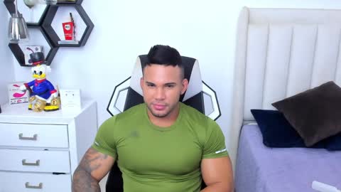 _matthew_santos_ online show from February 8, 2025, 3:08 am