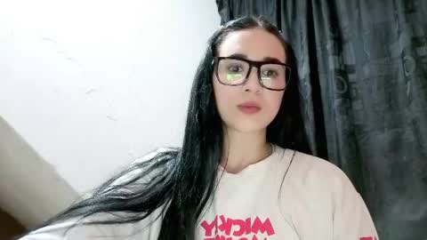 _meduza_z online show from May 14, 2026, 2:51 am