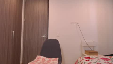 Snapshot of _mia_angel17 chatting on February 15, 2025, 6:01 pm MIA online show from February 15, 2025, 6:01 pm