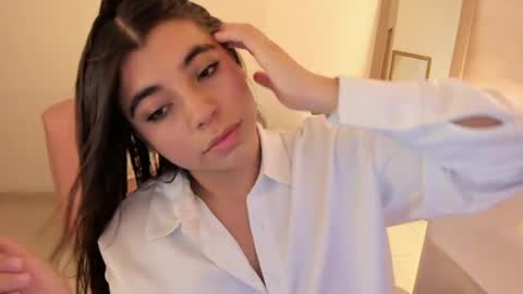  MIa blue 18  online show from March 30, 2026, 7:04 pm