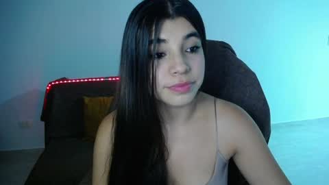  MIa blue 18  online show from April 8, 2026, 11:48 pm