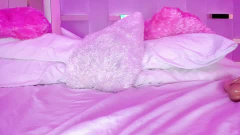 MIA online show from December 5, 2024, 2:31 am