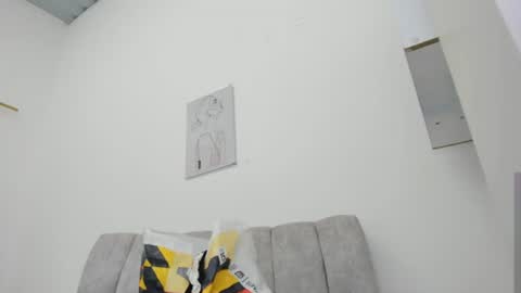 Miarose online show from June 19, 2026, 2:10 pm
