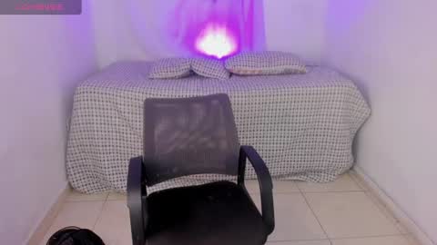 Mia online show from July 29, 2026, 8:40 pm