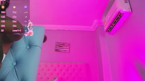 Paula online show from November 27, 2025, 11:34 am