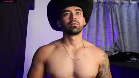 Snapshot of _mikestone chatting on October 27, 2025, 1:20 am soy mike online show from October 27, 2025, 1:20 am