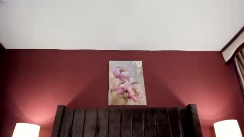 Snapshot of _mila_dyva chatting on July 6, 2026, 12:24 pm _mila_dyva online show from July 6, 2026, 12:24 pm