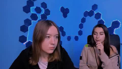 your Mila online show from December 19, 2025, 10:22 am