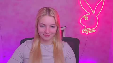 Melanie online show from February 2, 2025, 6:04 am