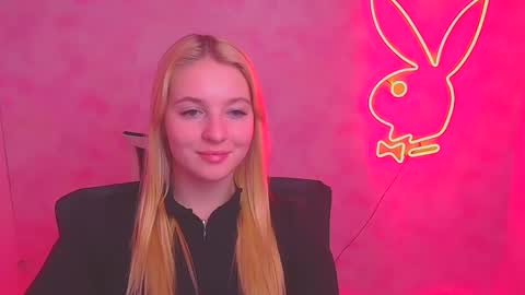 Melanie online show from February 9, 2025, 9:58 am