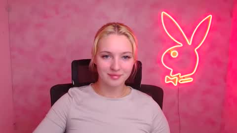 Melanie online show from October 9, 2025, 12:03 pm