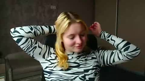 Melanie online show from February 25, 2026, 12:48 pm