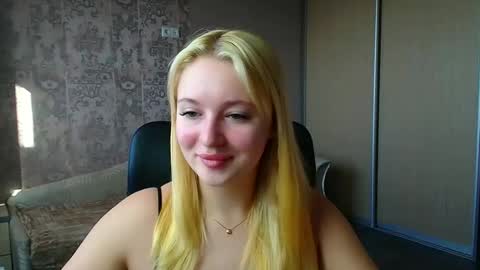 Melanie online show from March 14, 2026, 12:54 pm