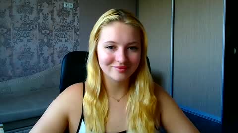 Snapshot of _mila_la_ chatting on July 2, 2026, 9:26 am Melanie online show from July 2, 2026, 9:26 am